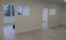 Detalle espacios para puertas y ventanas en oficinas  interior Aretxabaleta